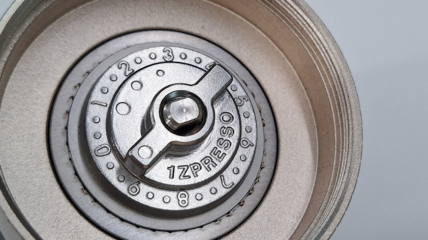 Grind adjustment 1 width