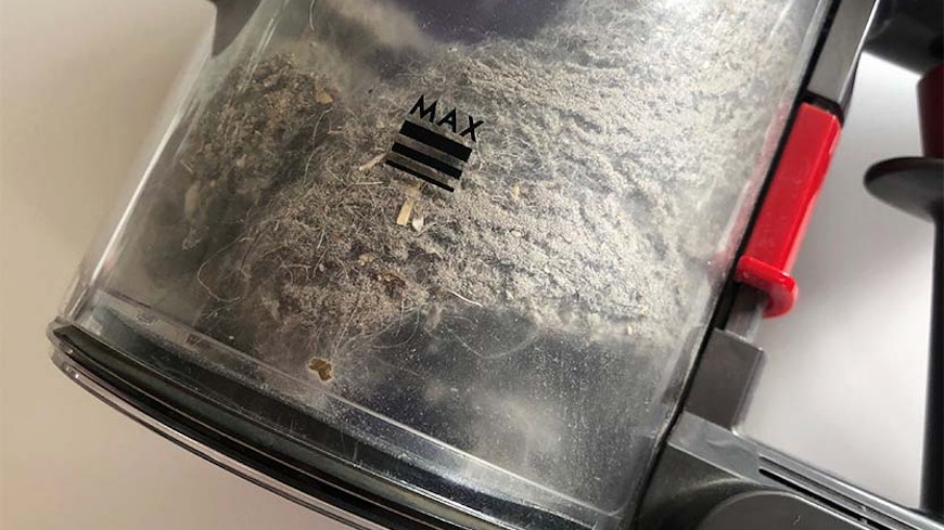 20feb vacuum cleaner maintenance empty dirt