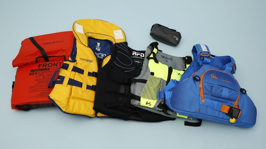 Lifejacket types width