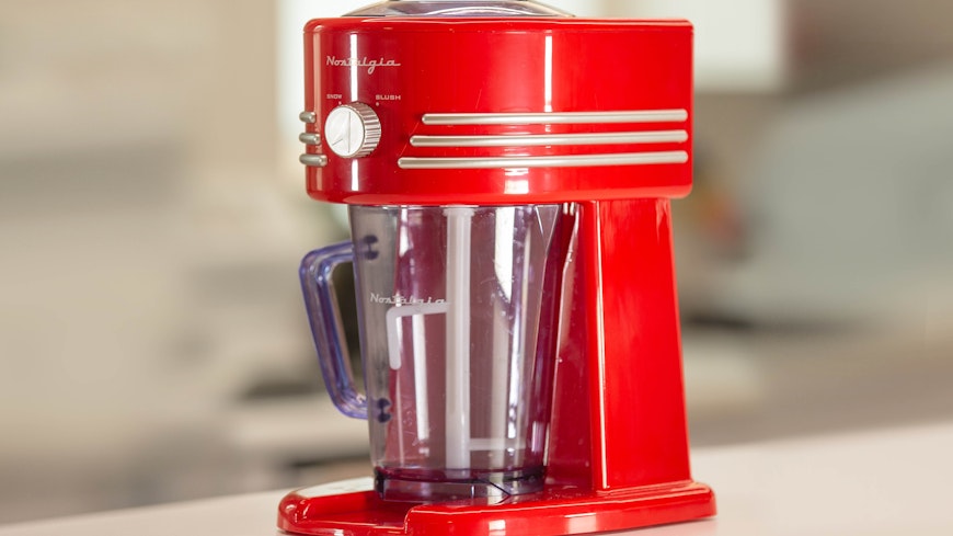 Slushy machine width