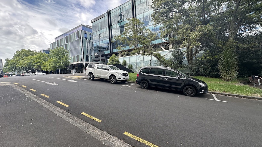 Hardinge st dec 1 width