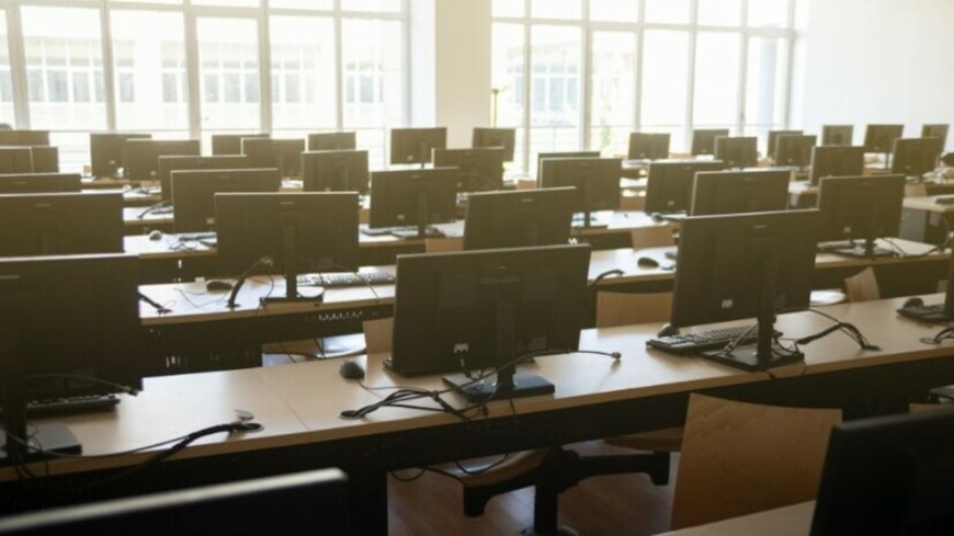 Consumer nz website promo image students use microsoft computers during a university lecture width