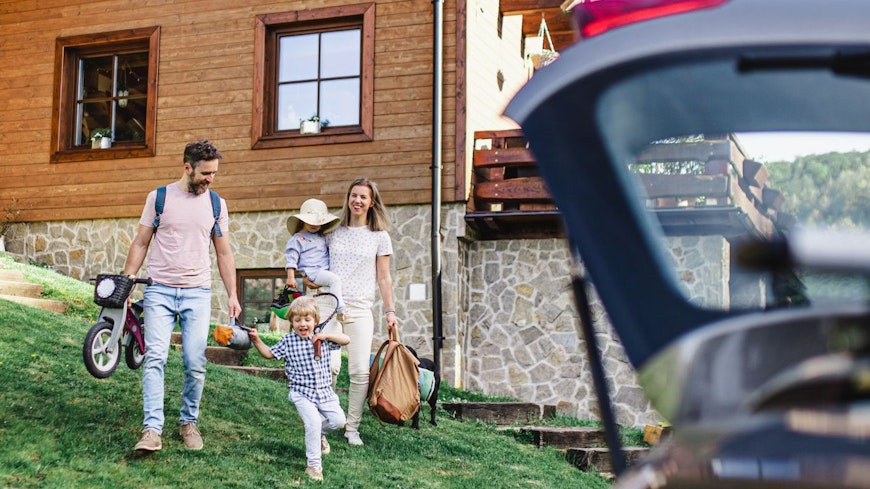 Photo of family getting ready for a road trip