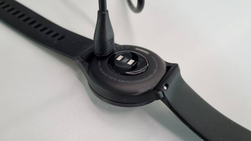 Image of Garmin smartwatch charging port