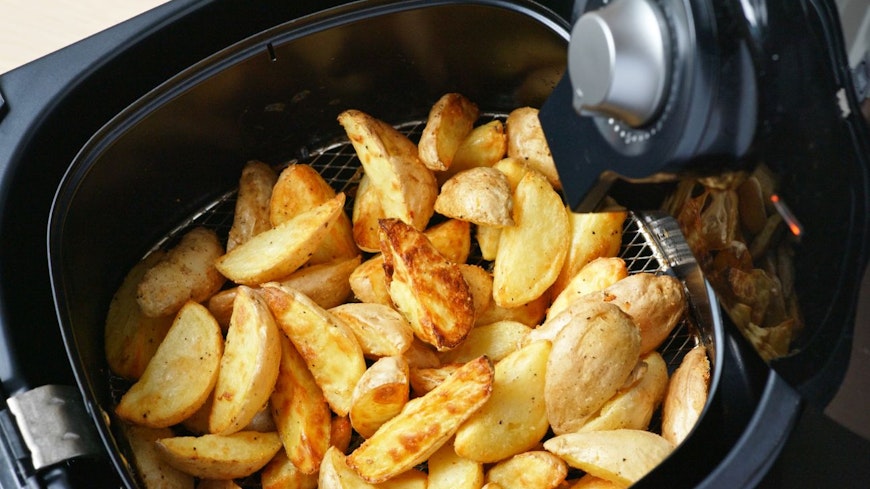 Airfryer with wedges